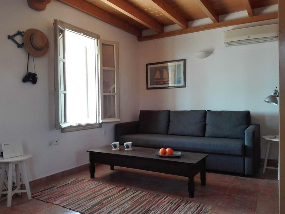 PlákaSunny House With Amazing View For 4+2 Persons别墅 外观 照片